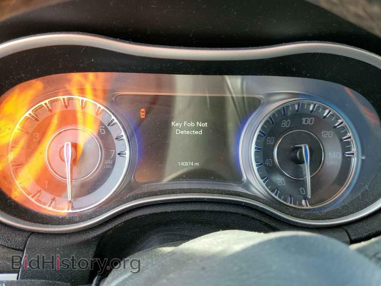2015 CHRYSLER 300 - VIN: 2C3CCAAG3FH807188 - Фото 9