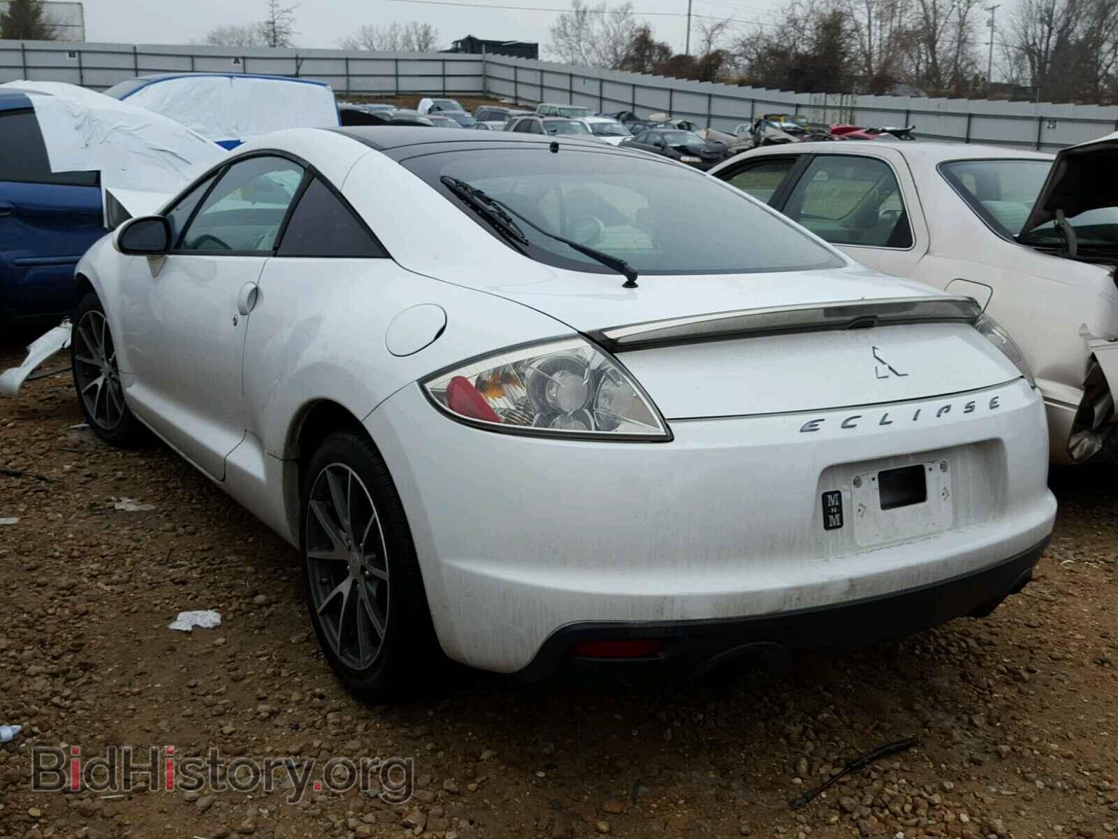 2011 MITSUBISHI ECLIPSE - VIN: 4A31K5DF6BE010996 - Photo 3