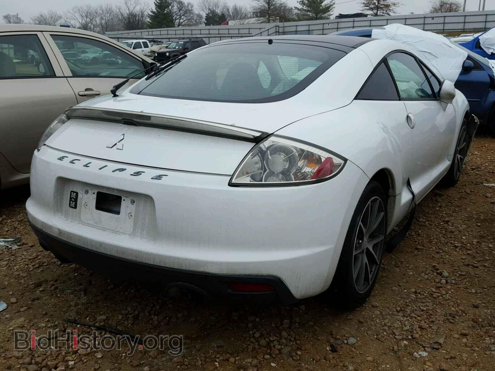 2011 MITSUBISHI ECLIPSE - VIN: 4A31K5DF6BE010996 - Photo 4