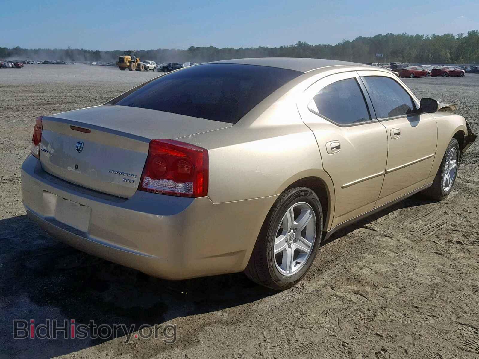 2010 DODGE CHARGER - VIN: 2B3CA4CV8AH233695 - Фото 2