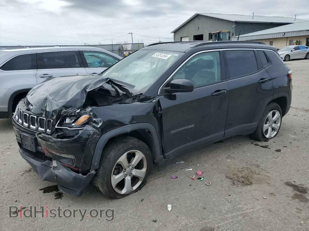 Фотография 3C4NJDBBXHT628476 - JEEP COMPASS 2017