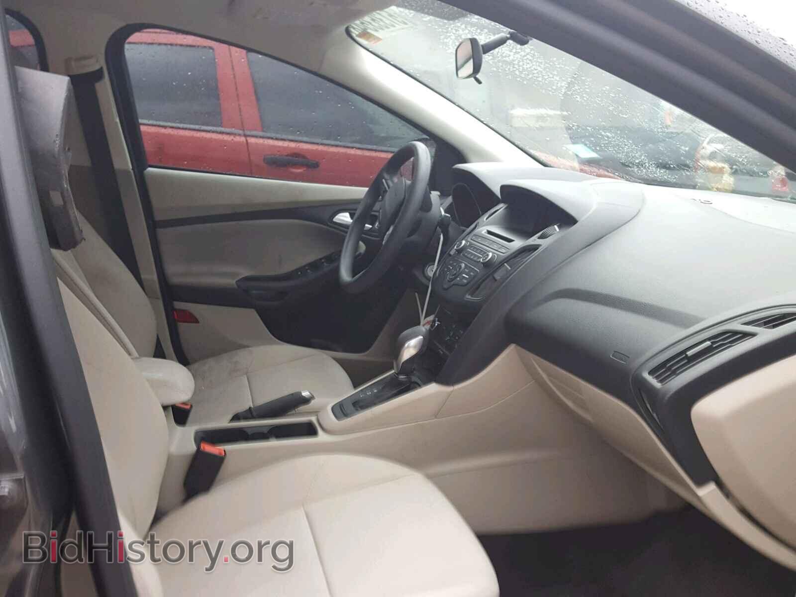 2017 FORD FOCUS - VIN: 1FADP3F21HL297819 - Photo 5