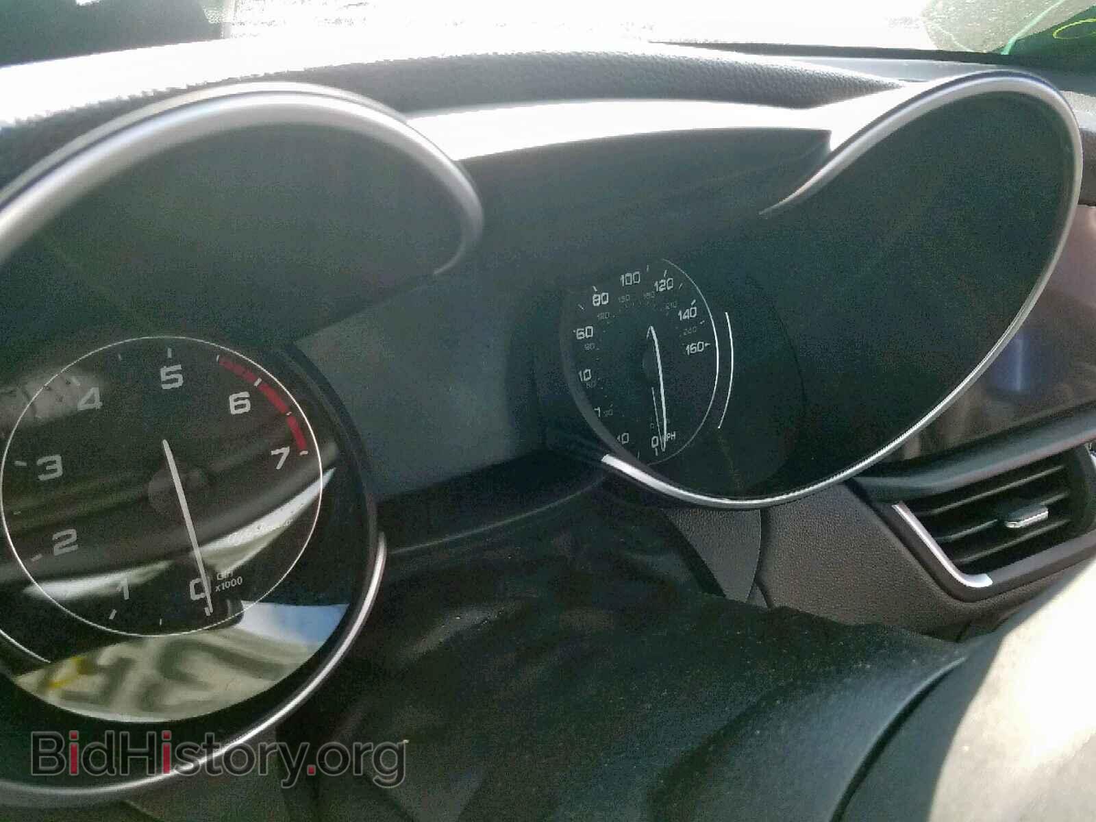 2017 ALFA ROMEO GIULIA - VIN: ZARFAECN0H7557124 - Фото 8