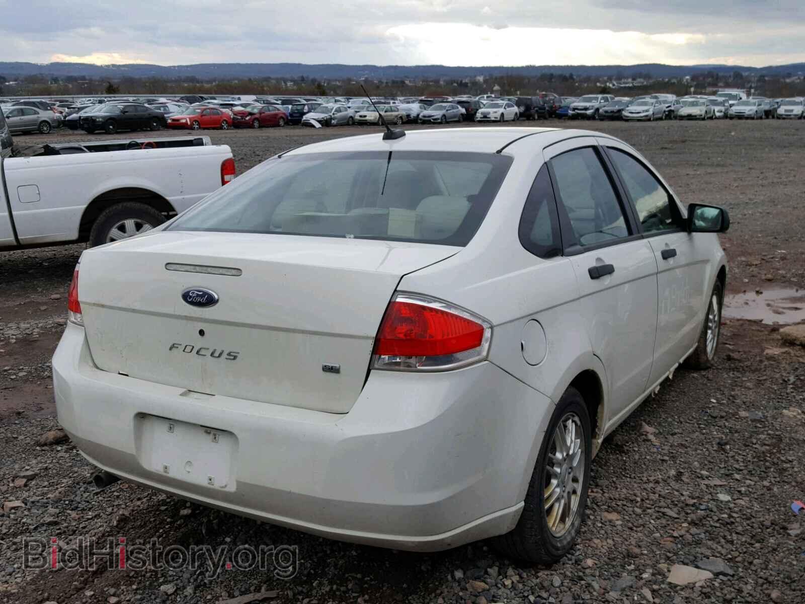 2009 FORD FOCUS SE - VIN: 1FAHP35N19W220493 - Фото 4