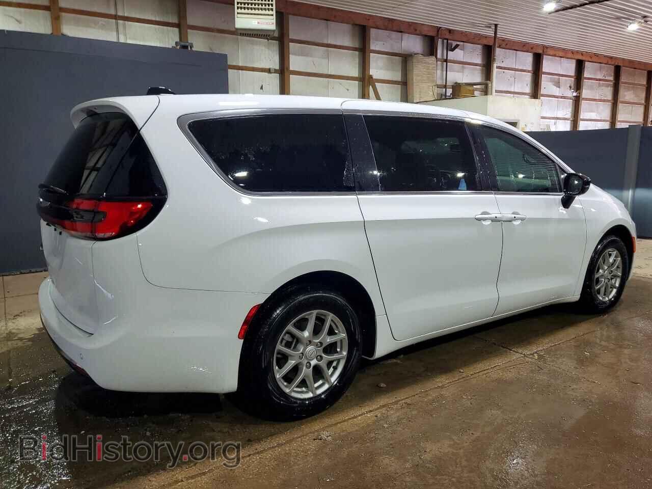 2026 CHRYSLER PACIFICA - VIN: 2C4RC1BG9TR217233 - Фото 3