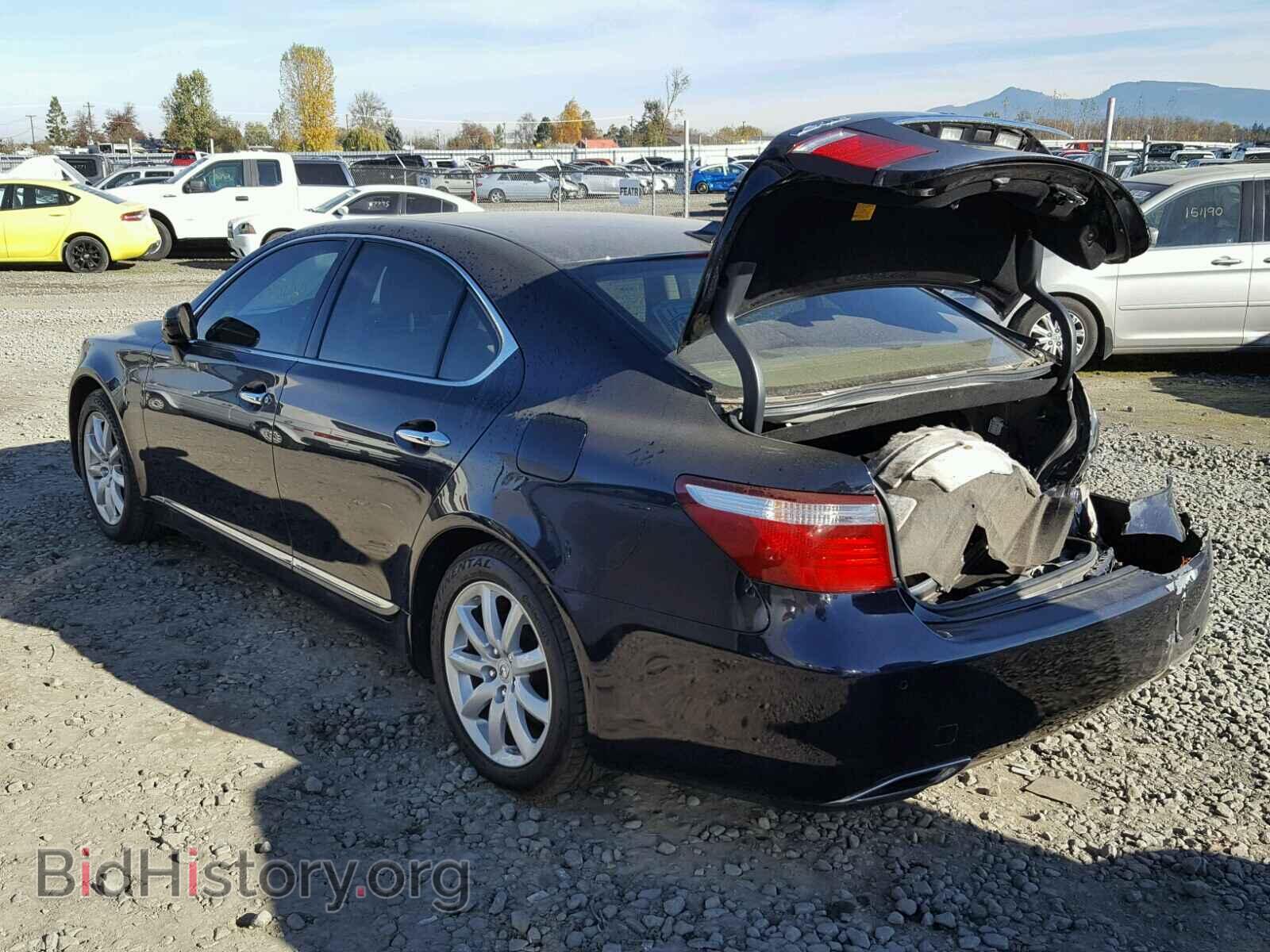 2007 LEXUS LS460 - VIN: JTHBL46F875032046 - Photo 3