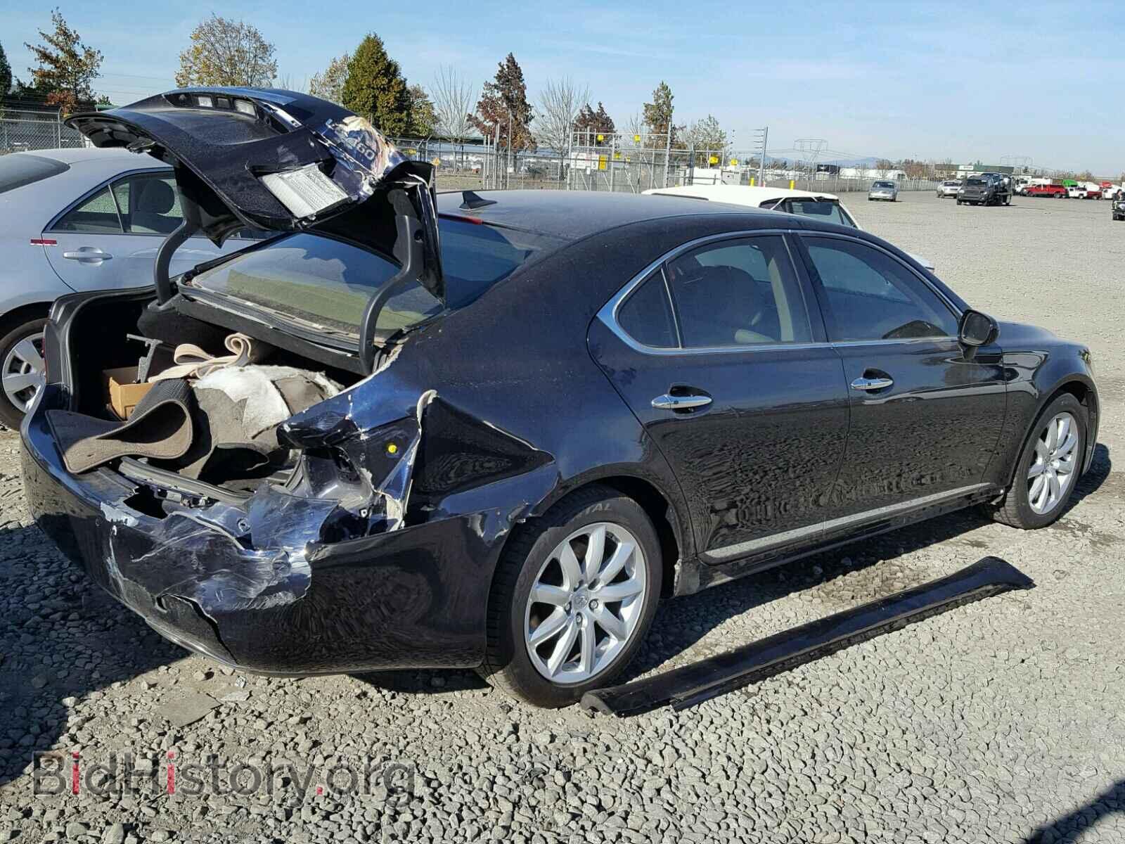 2007 LEXUS LS460 - VIN: JTHBL46F875032046 - Photo 4