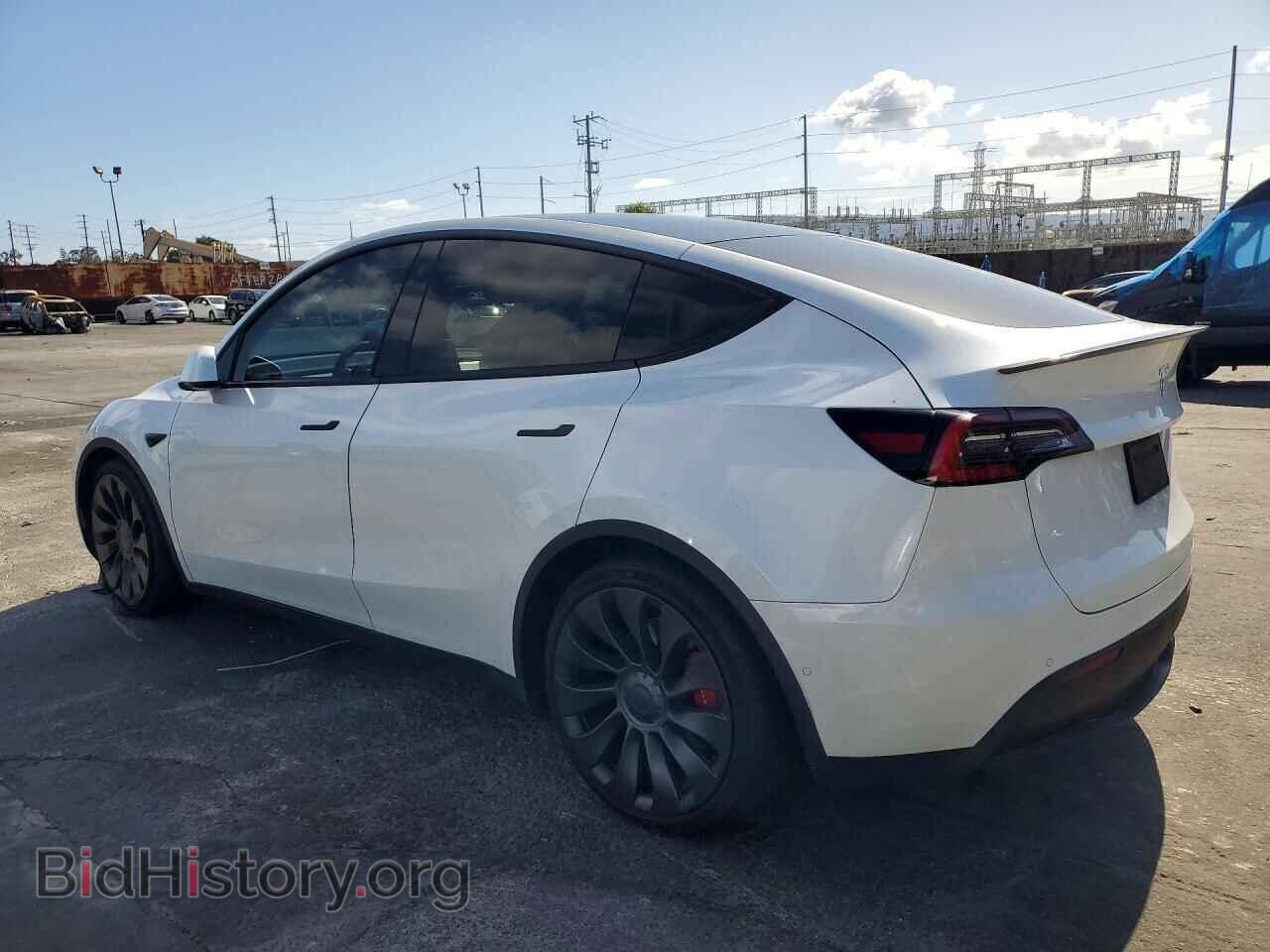 2021 TESLA MODEL Y - VIN: 5YJYGDEF3MF072143 - Photo 2