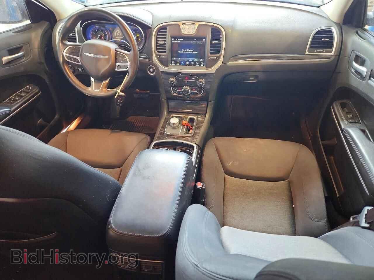 2019 CHRYSLER 300 - VIN: 2C3CCAAGXKH609945 - Фото 8
