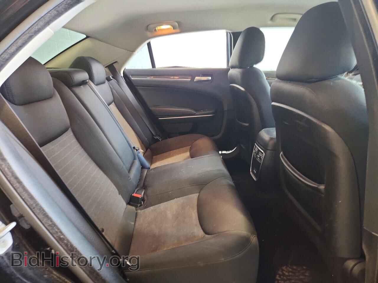 2019 CHRYSLER 300 - VIN: 2C3CCAAGXKH609945 - Фото 10