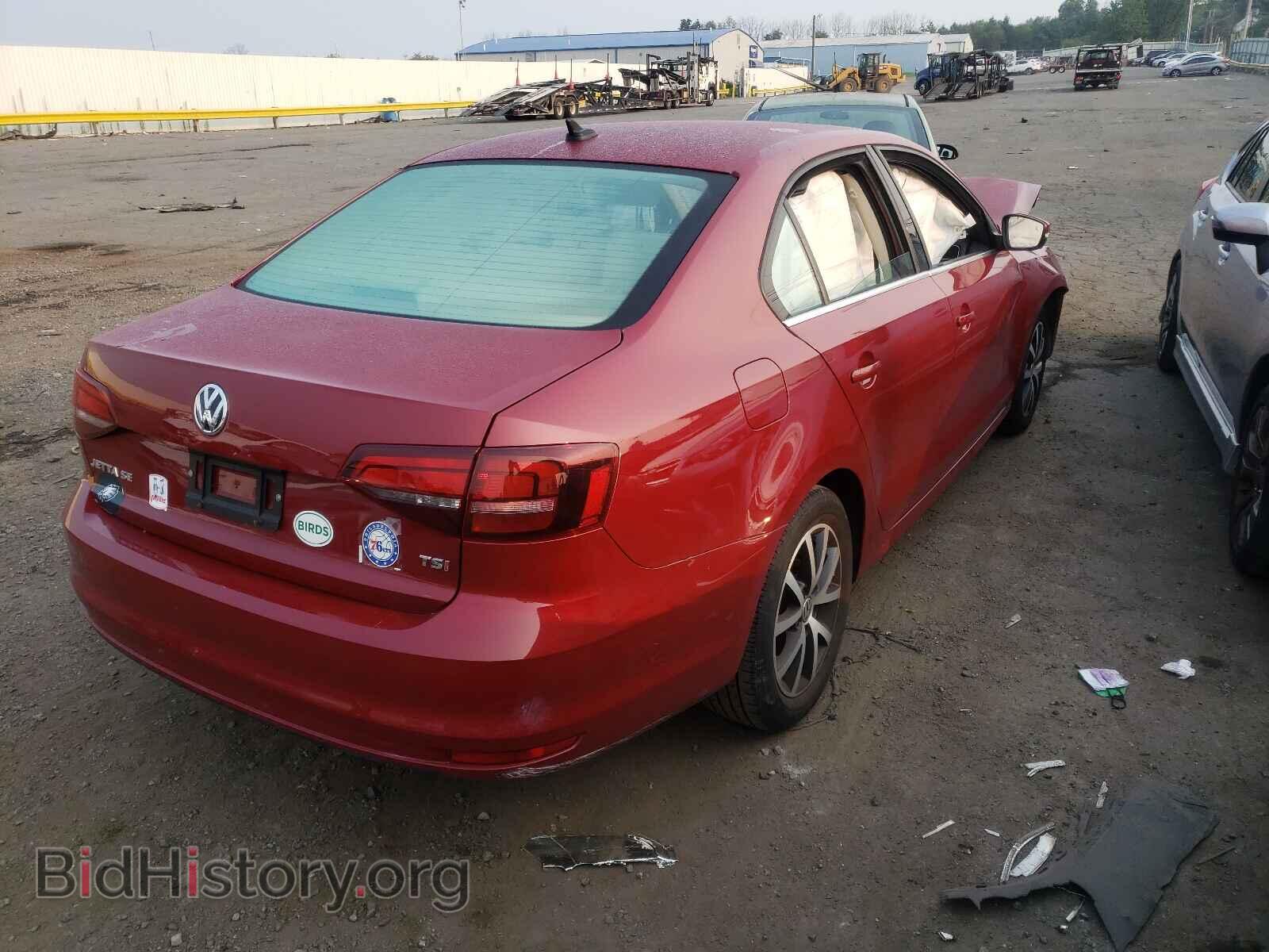 2017 VOLKSWAGEN JETTA - VIN: 3VWDB7AJ2HM377737 - Фото 4