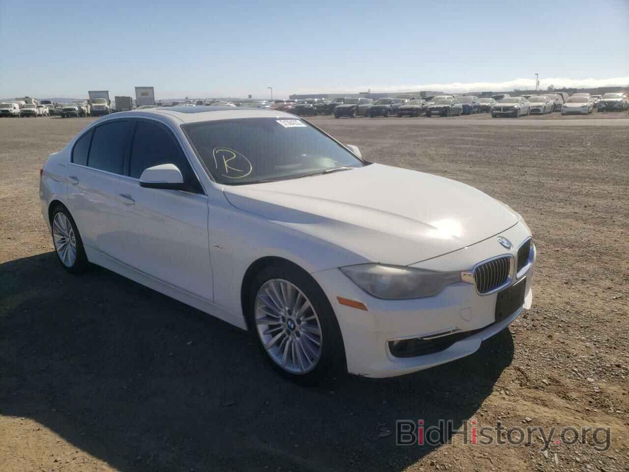 Photo WBA3C1G50DNN93991 - BMW 3 SERIES 2013