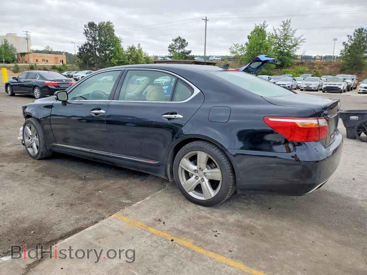 2011 LEXUS LS460 - VIN: JTHGL5EF0B5042009 - Photo 2