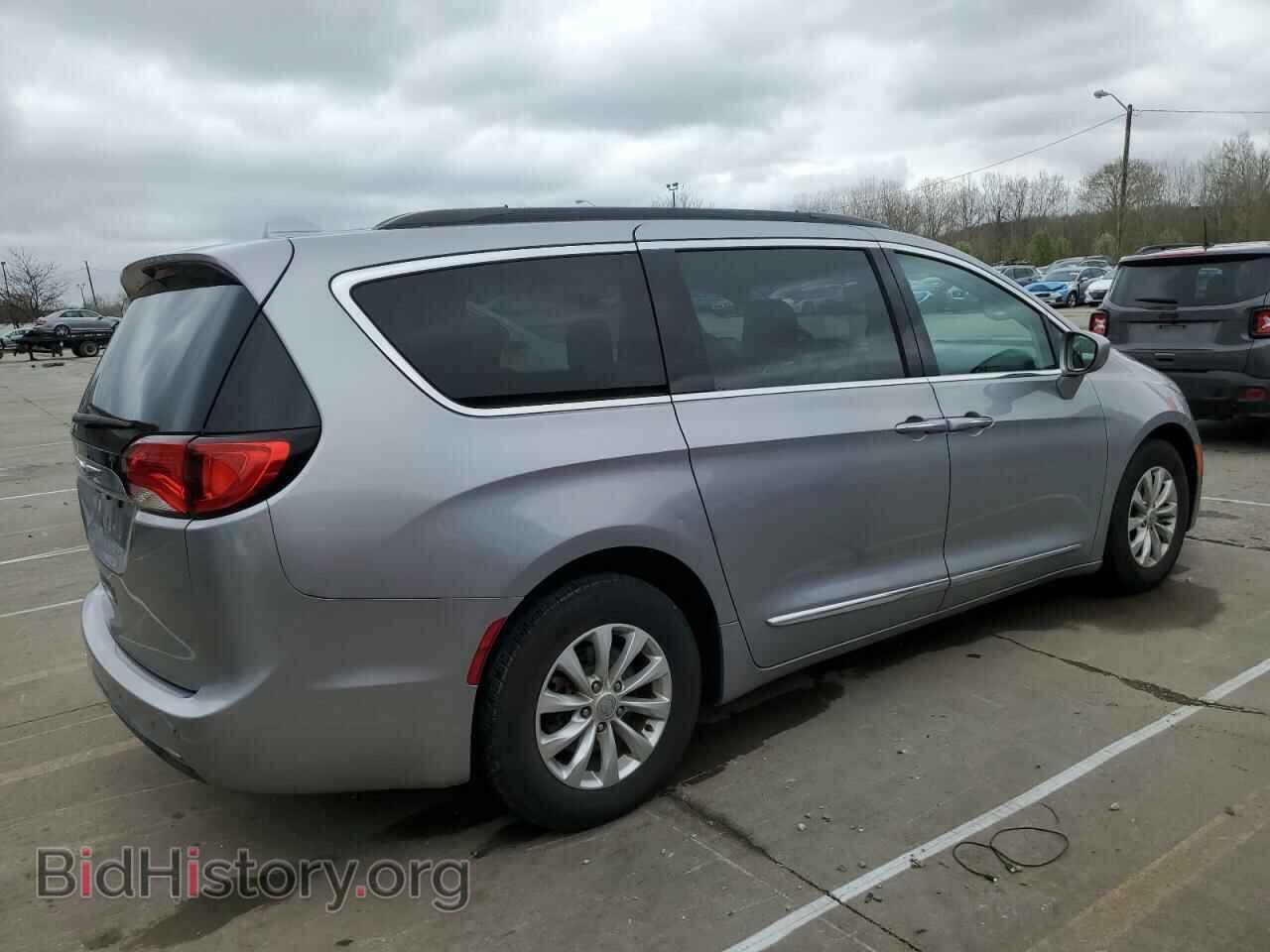 2017 CHRYSLER PACIFICA - VIN: 2C4RC1BG1HR620923 - Фото 3