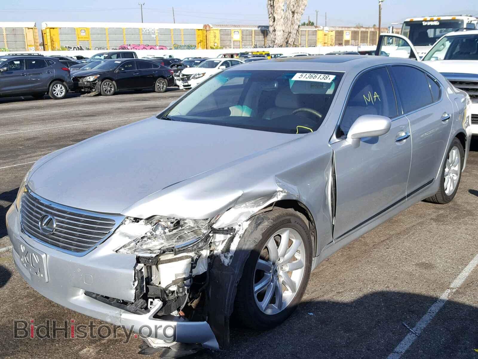 2007 LEXUS LS460 - VIN: JTHBL46F375004364 - Photo 2