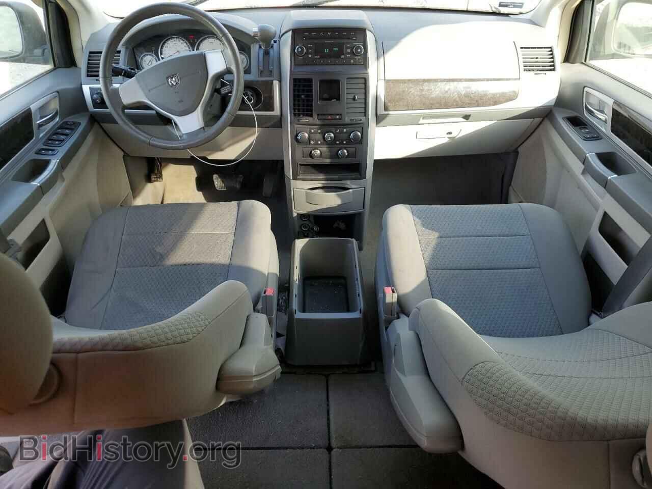 2010 DODGE CARAVAN - VIN: 2D4RN5D1XAR112792 - Фото 8