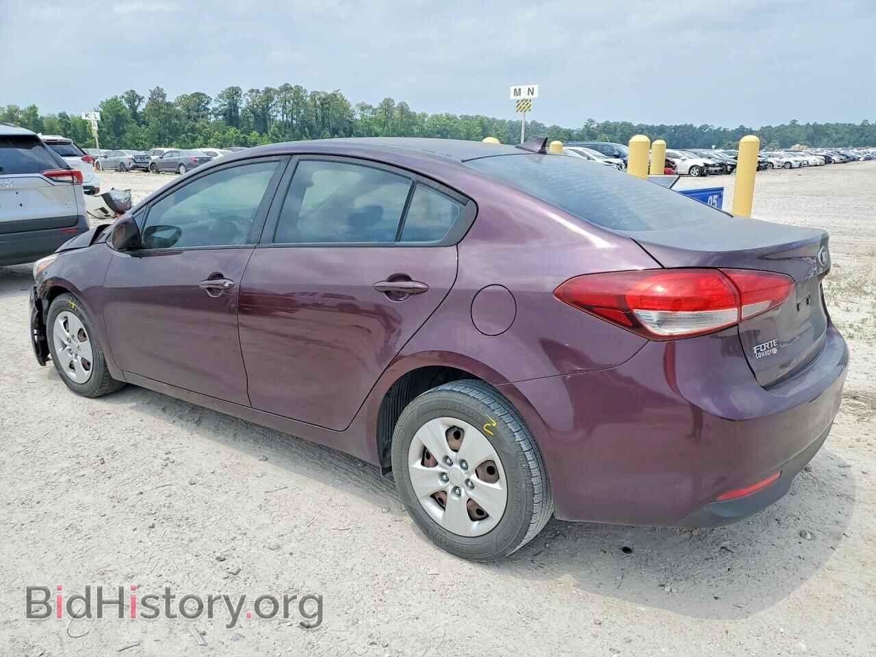 2017 KIA FORTE - VIN: 3KPFK4A73HE141929 - Фото 2