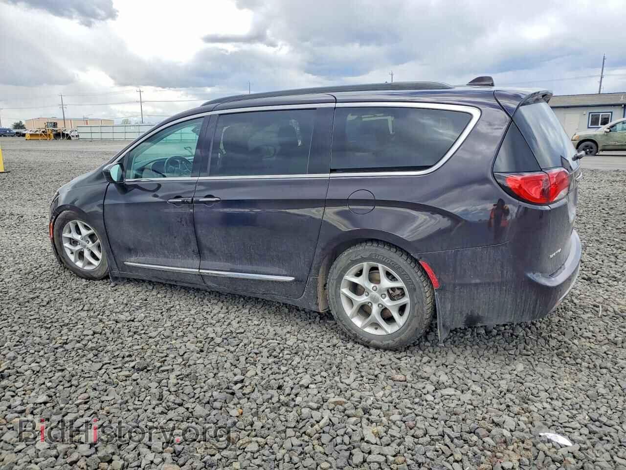 2017 CHRYSLER PACIFICA - VIN: 2C4RC1BG1HR553093 - Photo 2