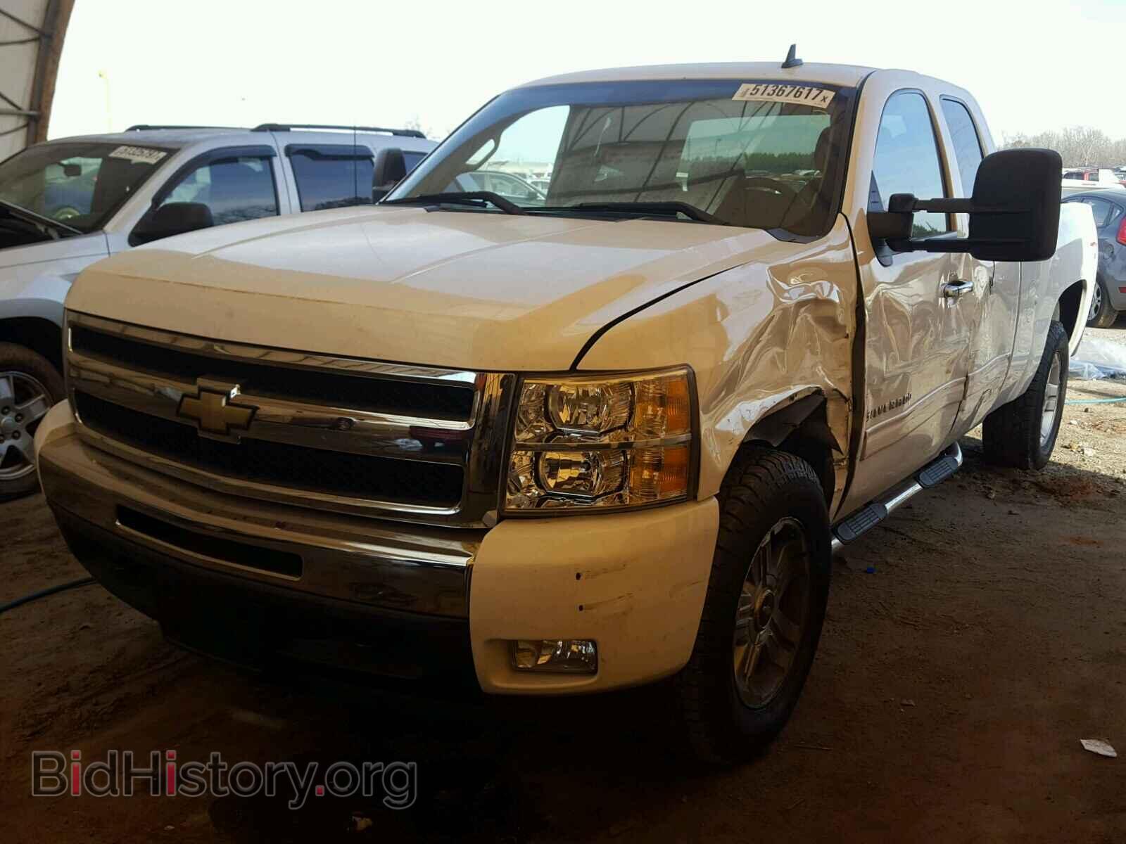 2011 CHEVROLET SILVERADO - VIN: 1GCRKSE36BZ114017 - Фото 2