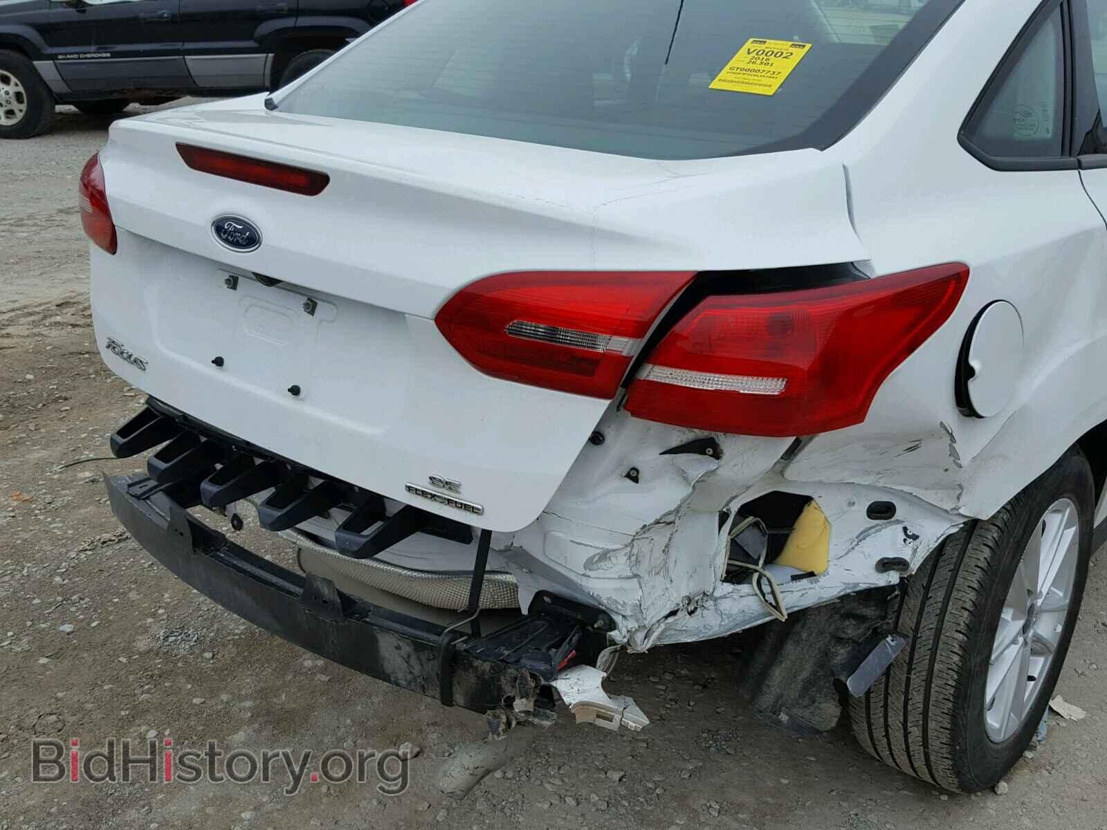 2016 FORD FOCUS - VIN: 1FADP3F21GL352882 - Фото 9