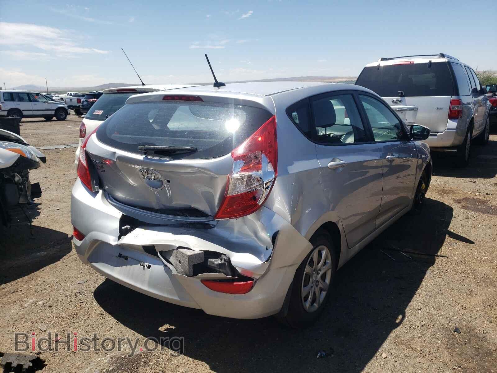 2013 HYUNDAI ACCENT - VIN: KMHCT5AE8DU084686 - Фото 4