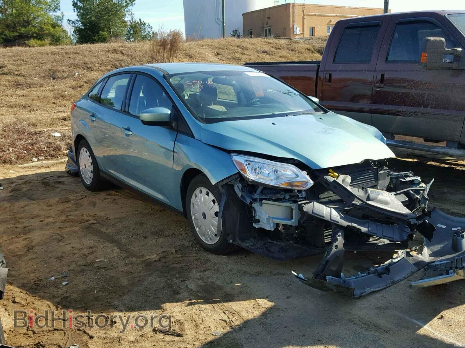 Photo 1FAHP3F21CL270324 - FORD FOCUS 2012