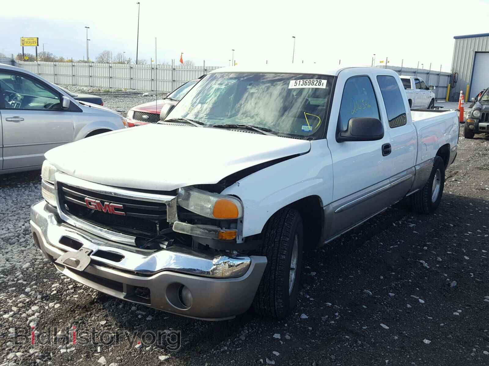2003 GMC NEW SIERRA - VIN: 2GTEC19VX31189783 - Фото 2