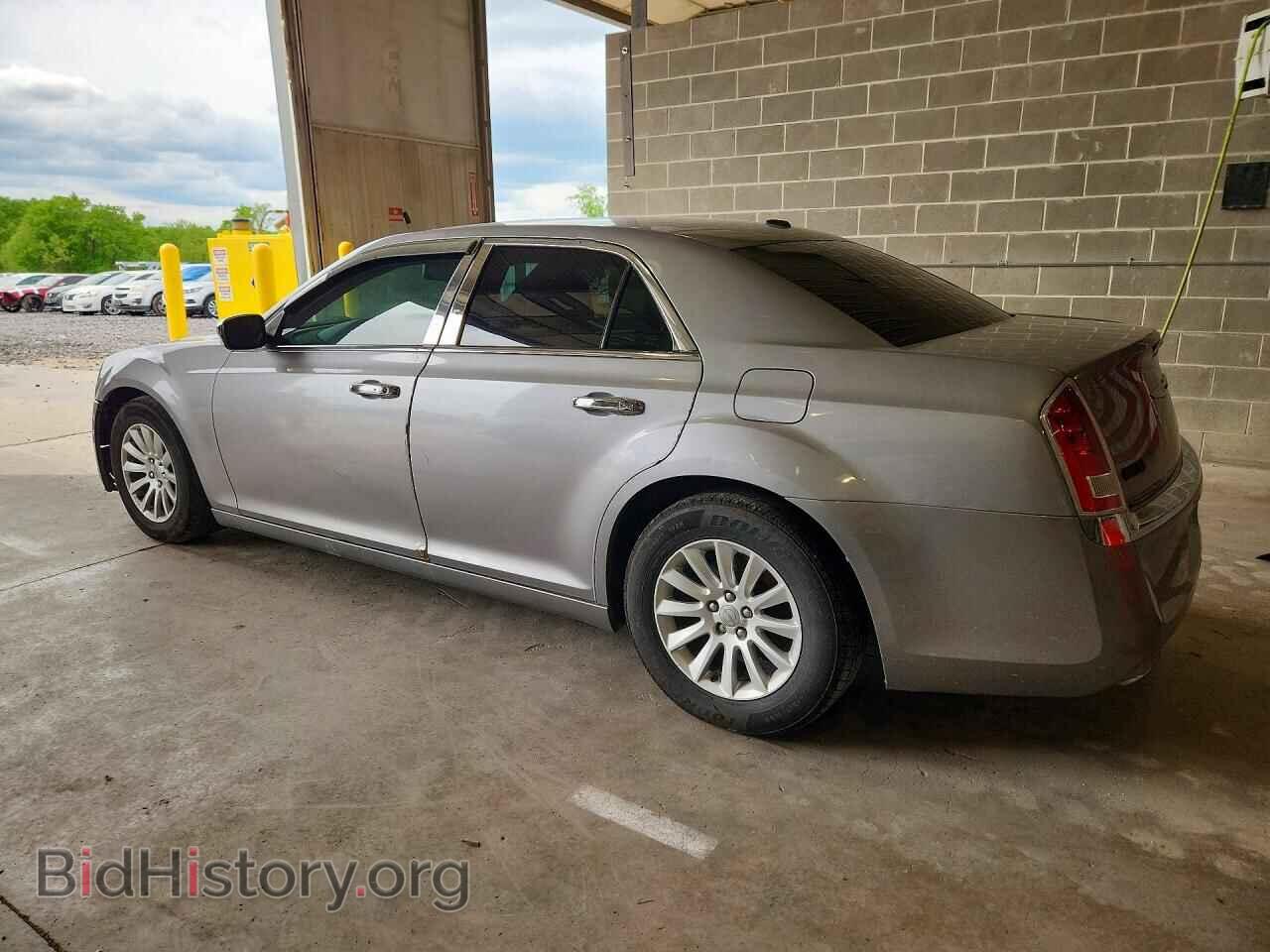 2014 CHRYSLER 300 - VIN: 2C3CCAAG0EH136383 - Фото 2