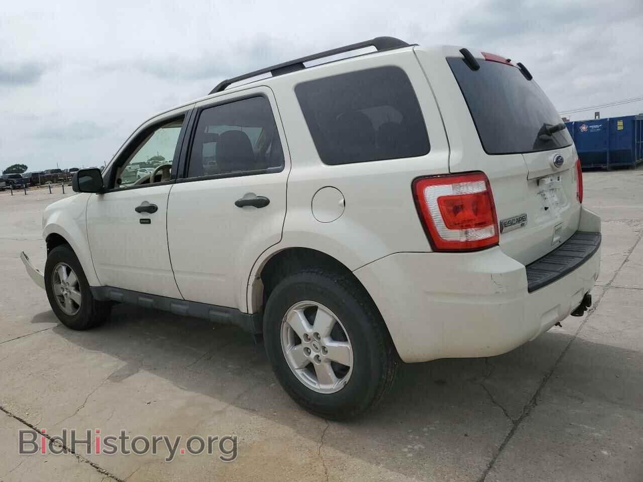2011 FORD ESCAPE - VIN: 1FMCU0DG6BKB19344 - Фото 2