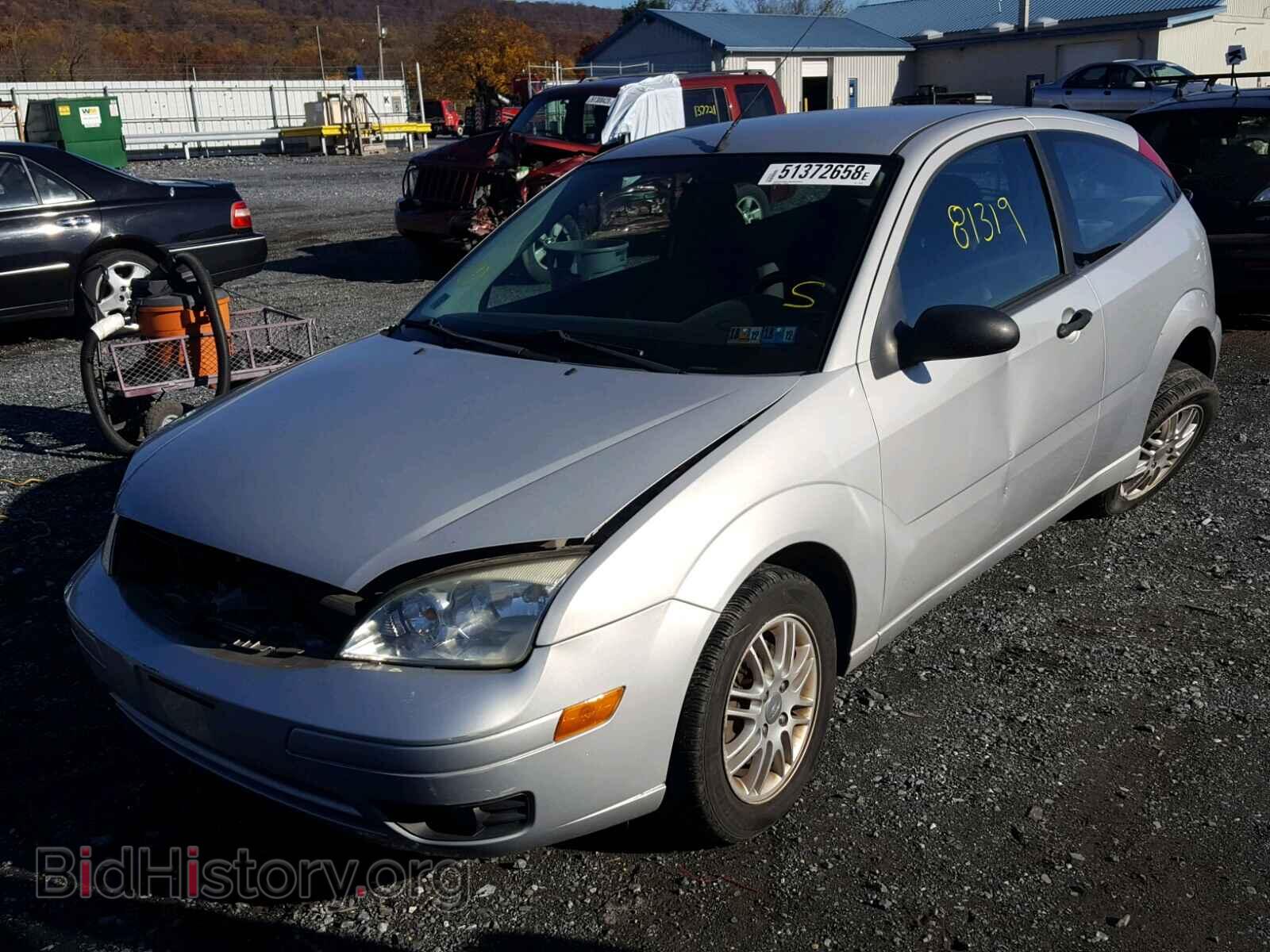 2005 FORD FOCUS - VIN: 3FAFP31N65R142402 - Фото 2