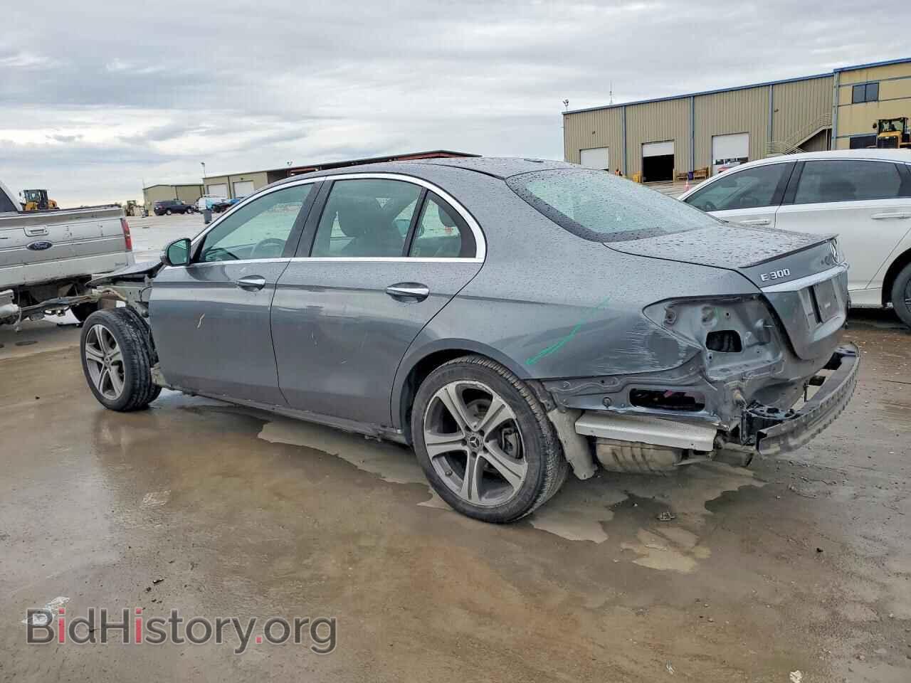 2019 MERCEDES-BENZ E-CLASS - VIN: WDDZF4JB7KA664201 - Фото 2