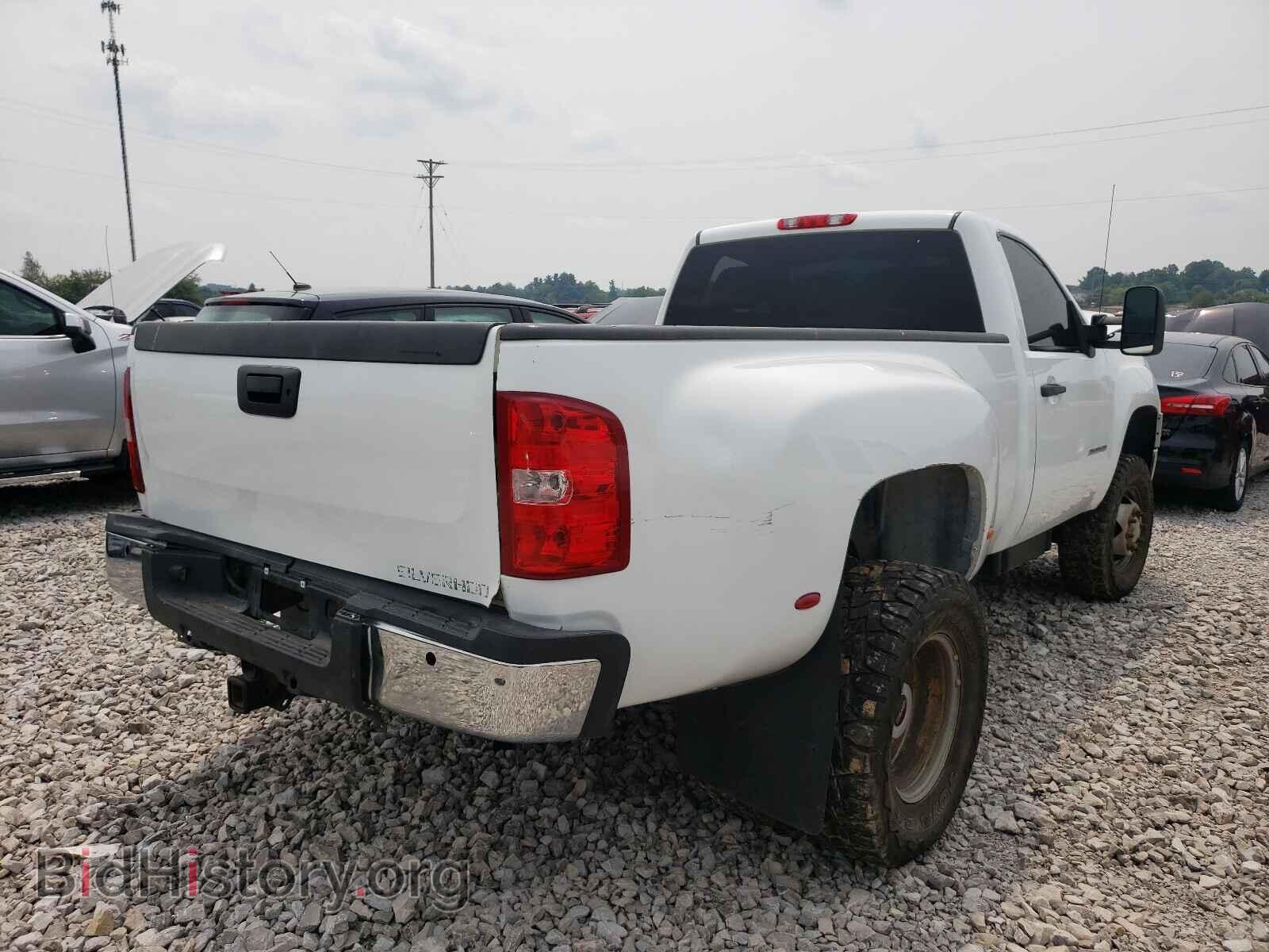 2013 GMC SIERRA - VIN: 1GT322C83DF206145 - Фото 4