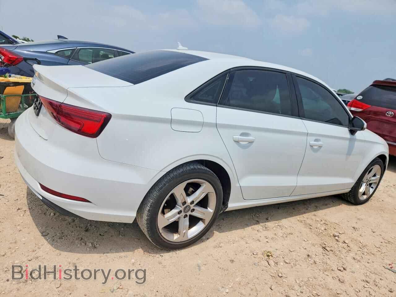 2017 AUDI A3 - VIN: WAUAUHFF1H1077840 - Фото 3