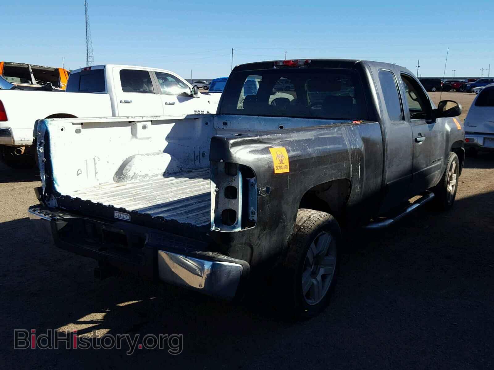 2007 CHEVROLET SILVERADO - VIN: 2GCEC19J371657792 - Photo 4