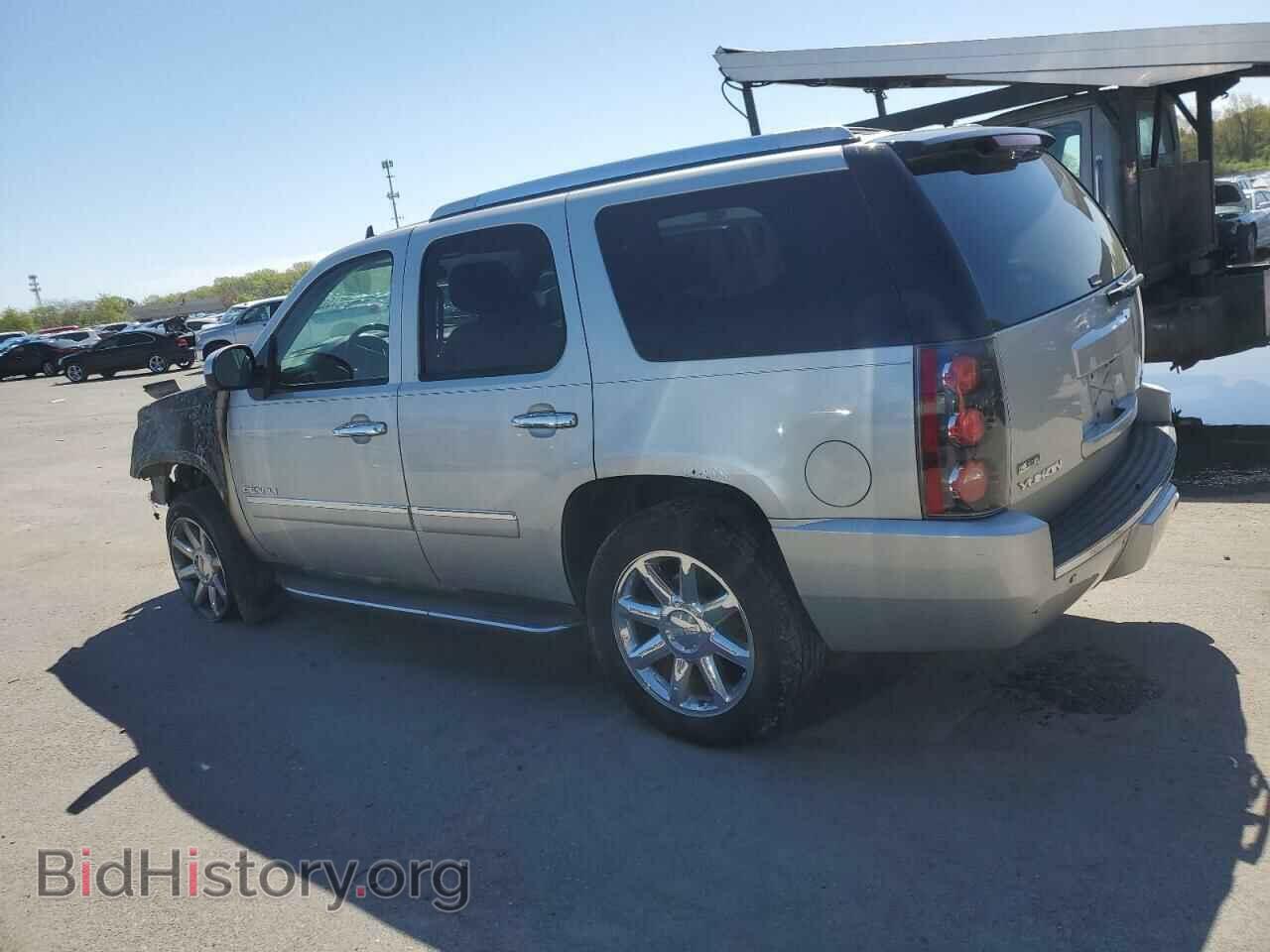 2010 GMC YUKON - VIN: 1GKUKEEF6AR141629 - Фото 2