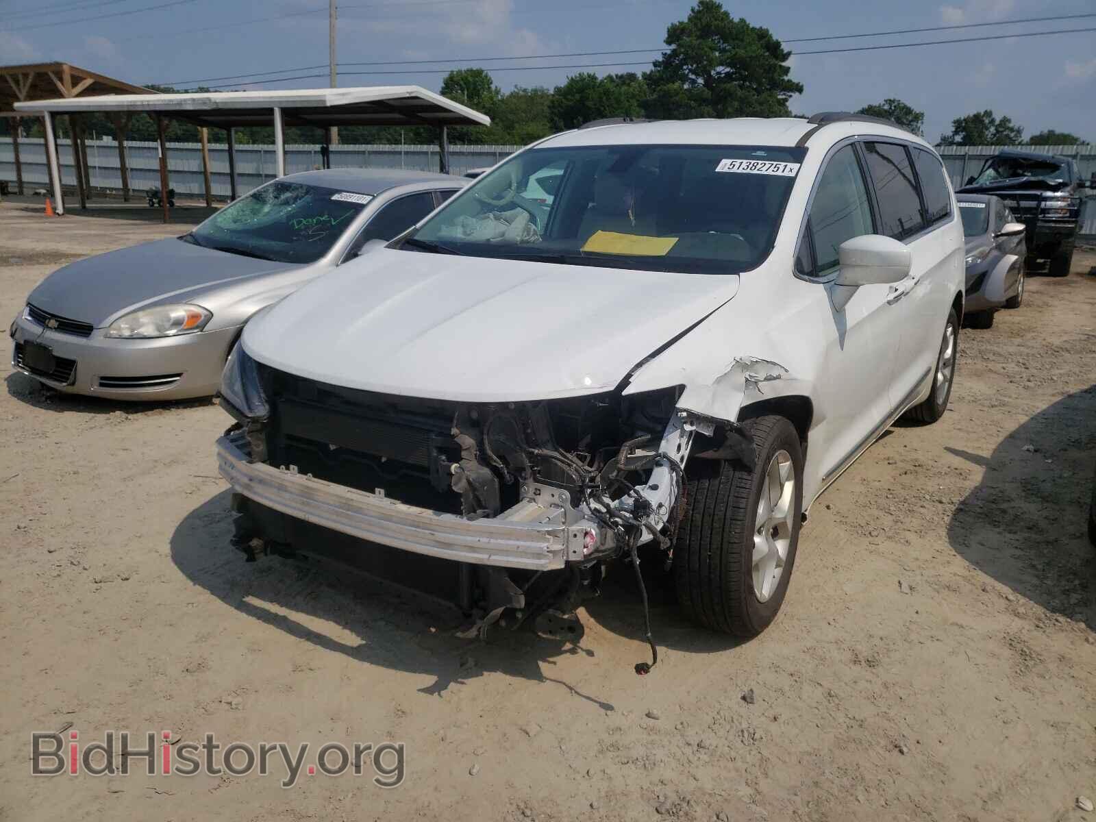2017 CHRYSLER PACIFICA - VIN: 2C4RC1BG8HR505736 - Photo 2