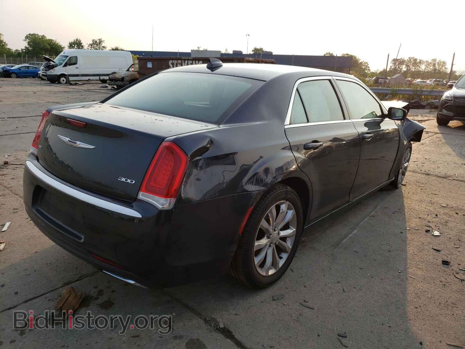 2016 CHRYSLER 300 - VIN: 2C3CCARG4GH220472 - Фото 4