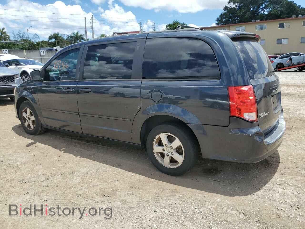 2013 DODGE CARAVAN - VIN: 2C4RDGCG3DR637506 - Фото 2