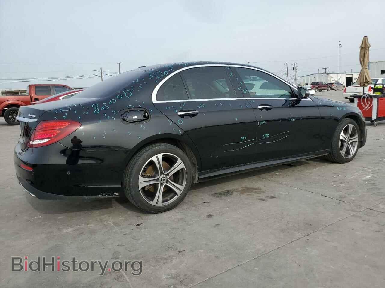 2018 MERCEDES-BENZ E-CLASS - VIN: WDDZF4KB5JA305264 - Фото 3