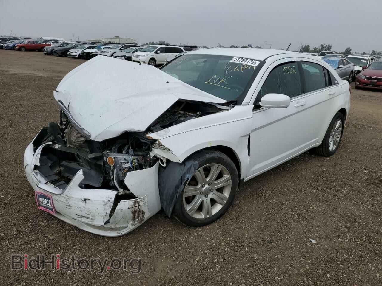 2012 CHRYSLER 200 - VIN: 1C3CCBBB6CN117897 - Фото 2