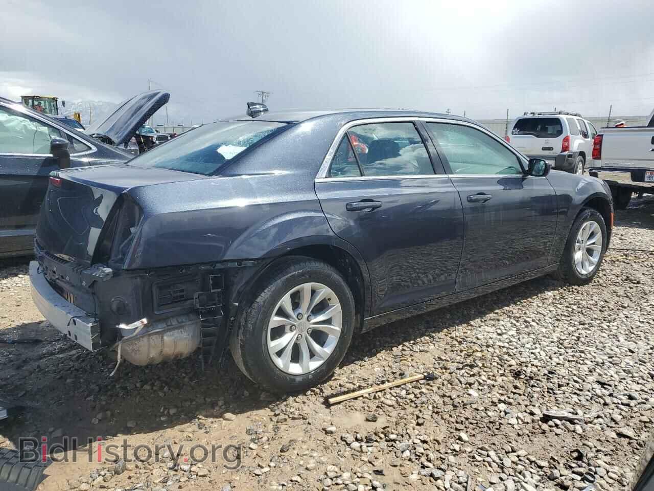 2015 CHRYSLER 300 - VIN: 2C3CCAAG7FH810546 - Фото 3