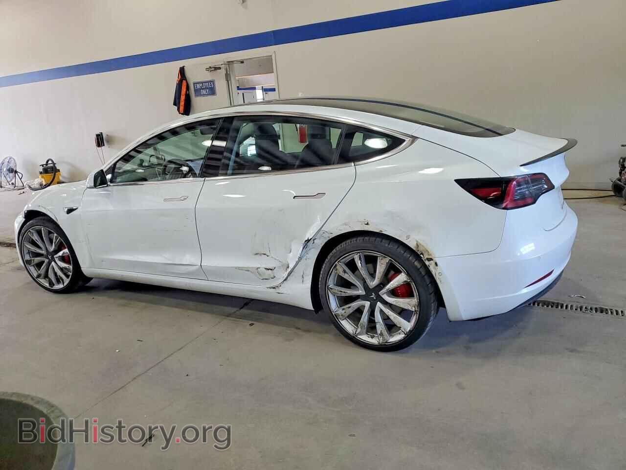 2018 TESLA MODEL 3 - VIN: 5YJ3E1EB1JF072570 - Photo 2