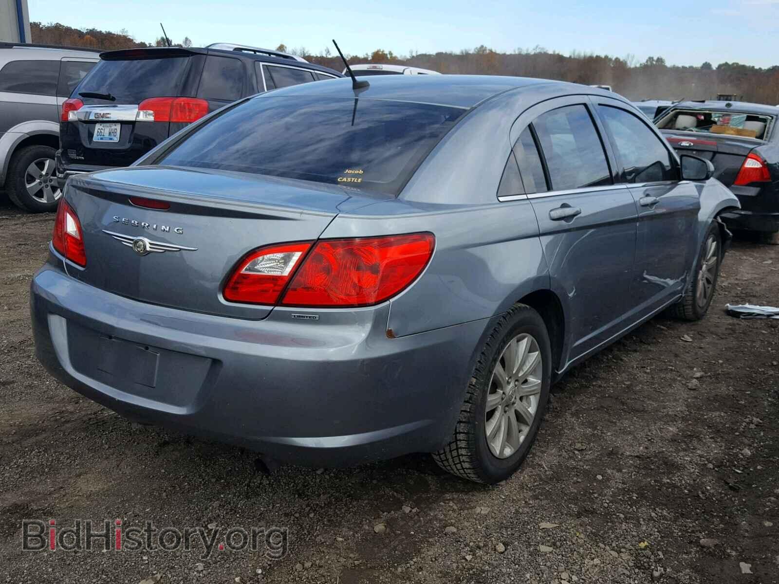 2010 CHRYSLER SEBRING - VIN: 1C3CC5FB2AN199927 - Фото 4