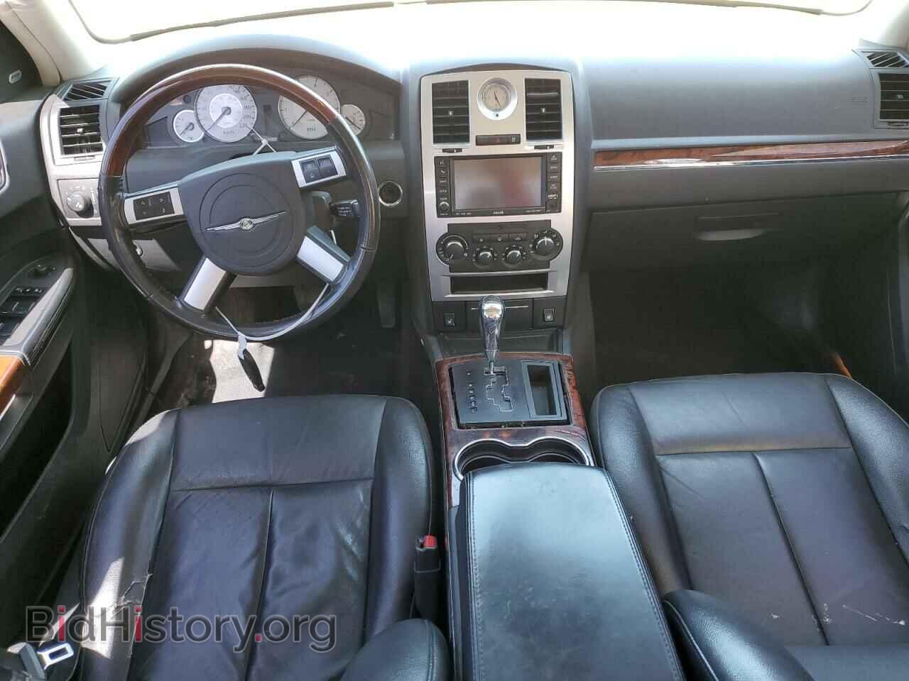 2010 CHRYSLER 300 - VIN: 2C3CA3CVXAH239799 - Фото 8