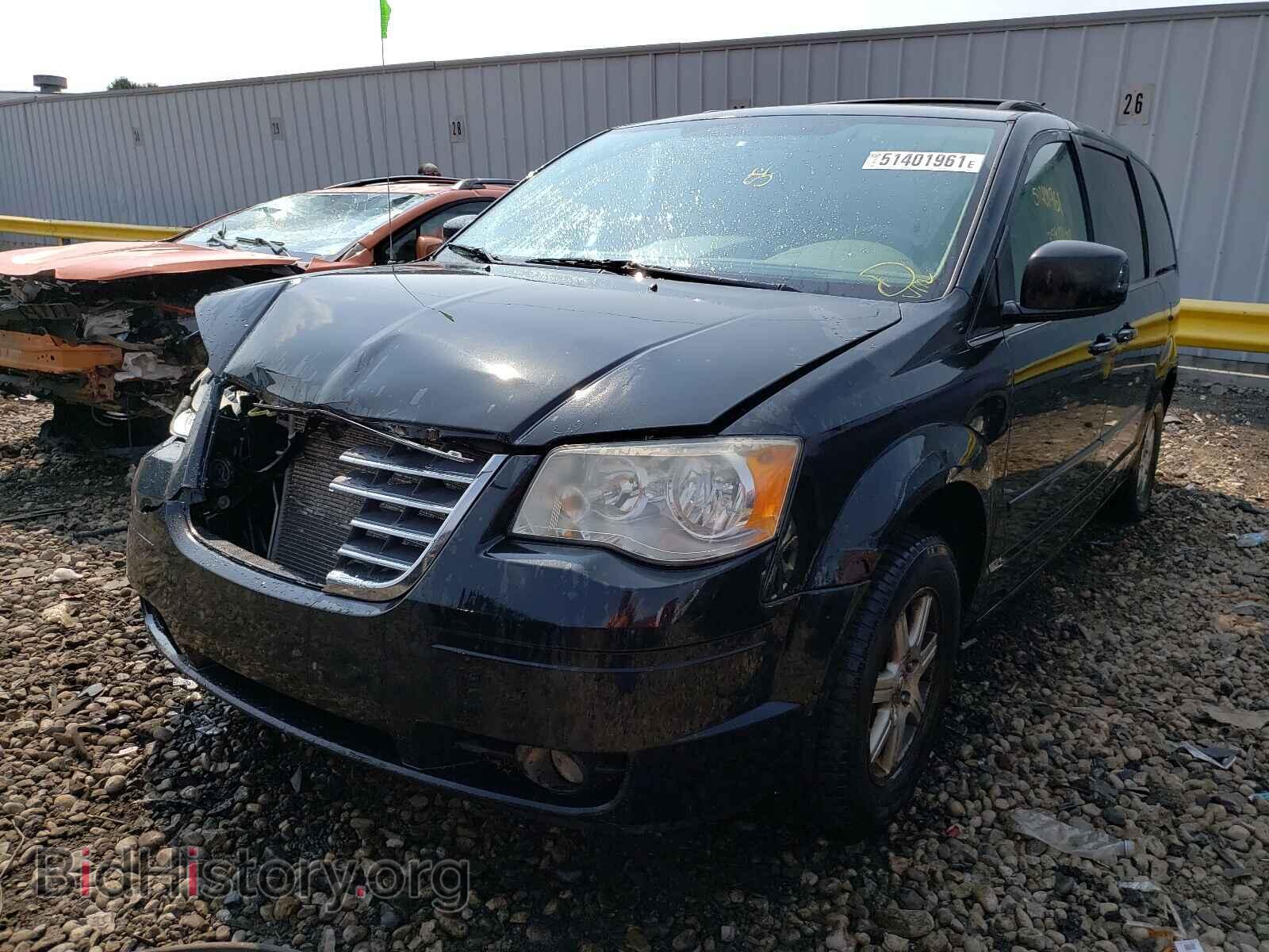 2008 CHRYSLER MINIVAN - VIN: 2A8HR54P08R792092 - Фото 2