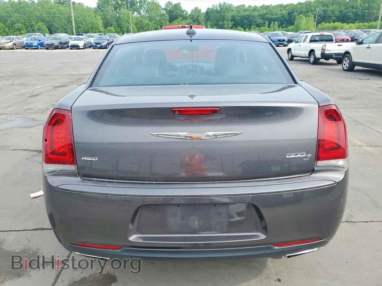 2019 CHRYSLER 300 - VIN: 2C3CCAGG8KH586074 - Фото 6