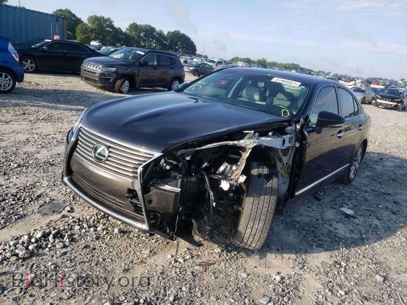 2017 LEXUS LS460 - VIN: JTHBL5EF3H5144827 - Фото 2