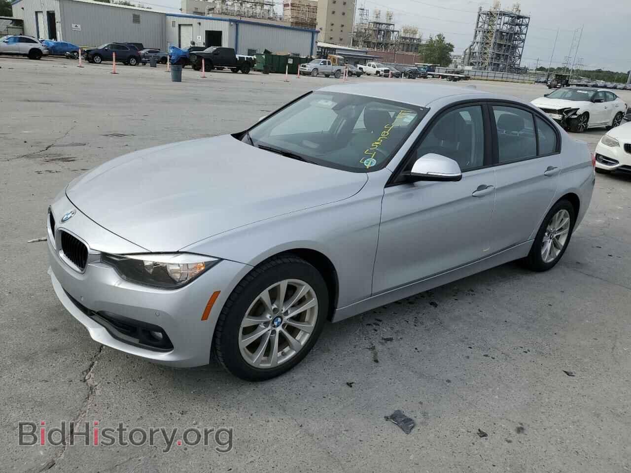 Photo WBA8E1G51HNU14637 - BMW 3 SERIES 2017