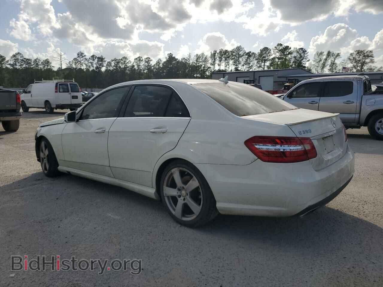 2011 MERCEDES-BENZ E-CLASS - VIN: WDDHF8HB3BA468636 - Фото 2