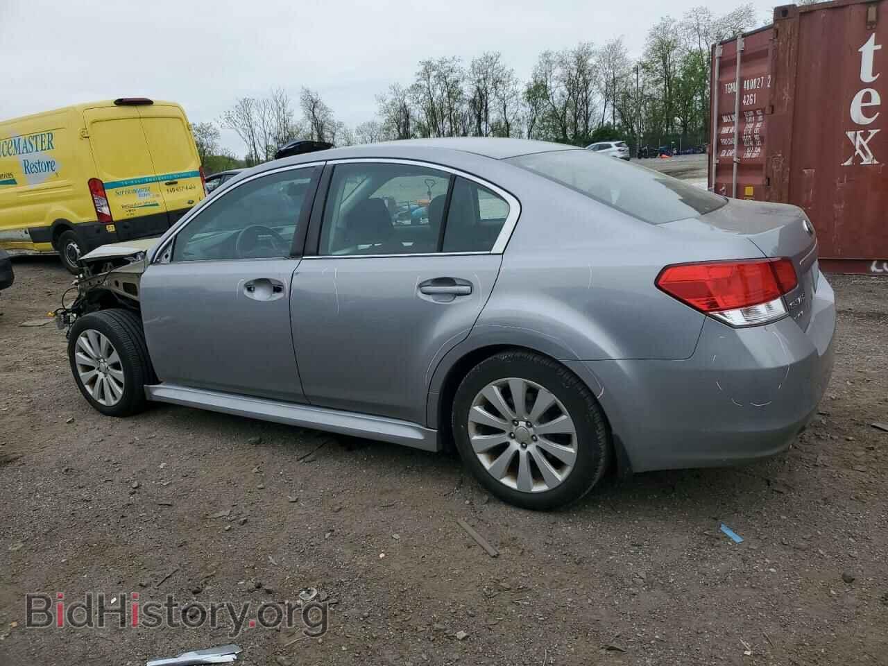 2011 SUBARU LEGACY - VIN: 4S3BMDC61B2212711 - Фото 2